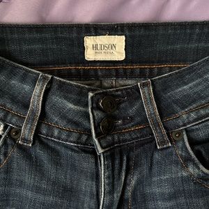 HUDSON Jeans | Beth Mid-Rise Baby Bootcut Jean
